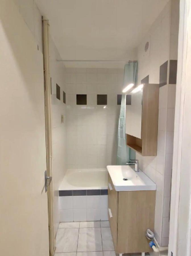 Joli Studio Proche Vieille Ville + Parking آنسي المظهر الخارجي الصورة